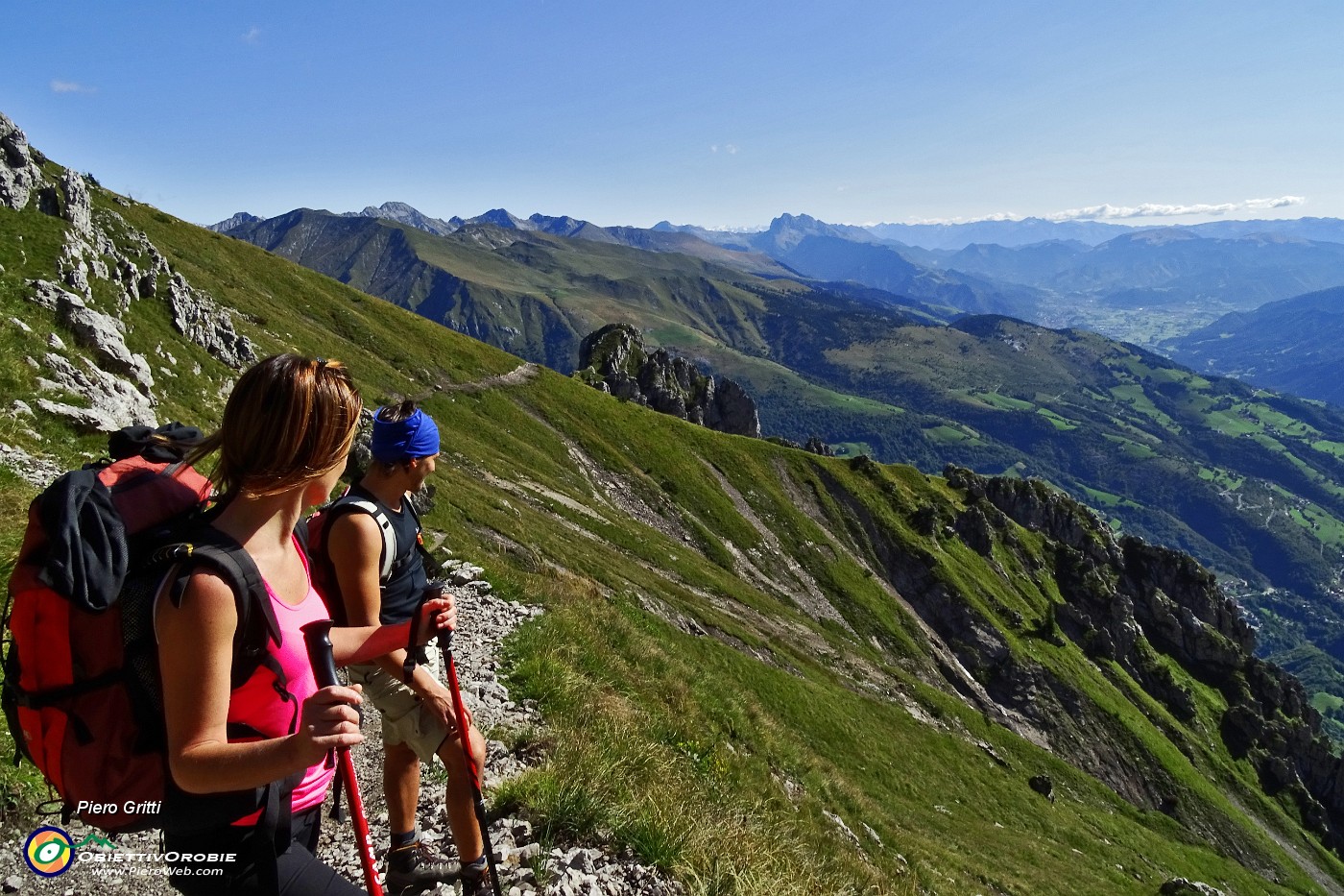 15 Vista in Val del Riso, alta Val Seriana con Presolana.JPG -                                